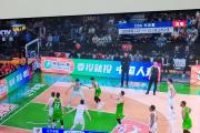 开元棋牌-关于联赛激烈对决现场报道，体育迷热情高涨的信息