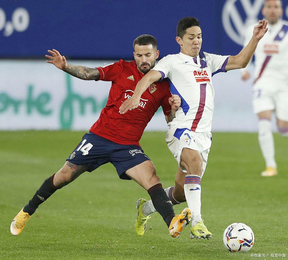 奥萨苏纳成功突破对手,夺得胜利 奥萨苏纳成功突破对手,夺得胜利