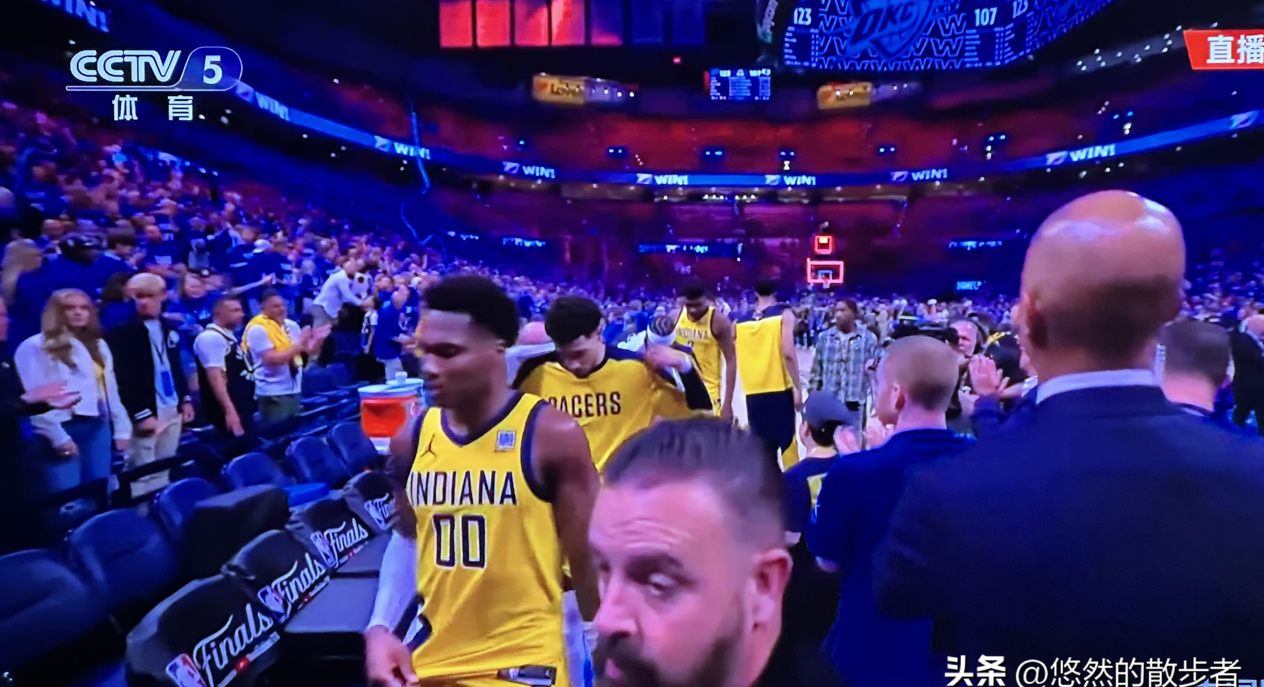 NBA常规赛雷霆客场击败马刺，喜迎开门红