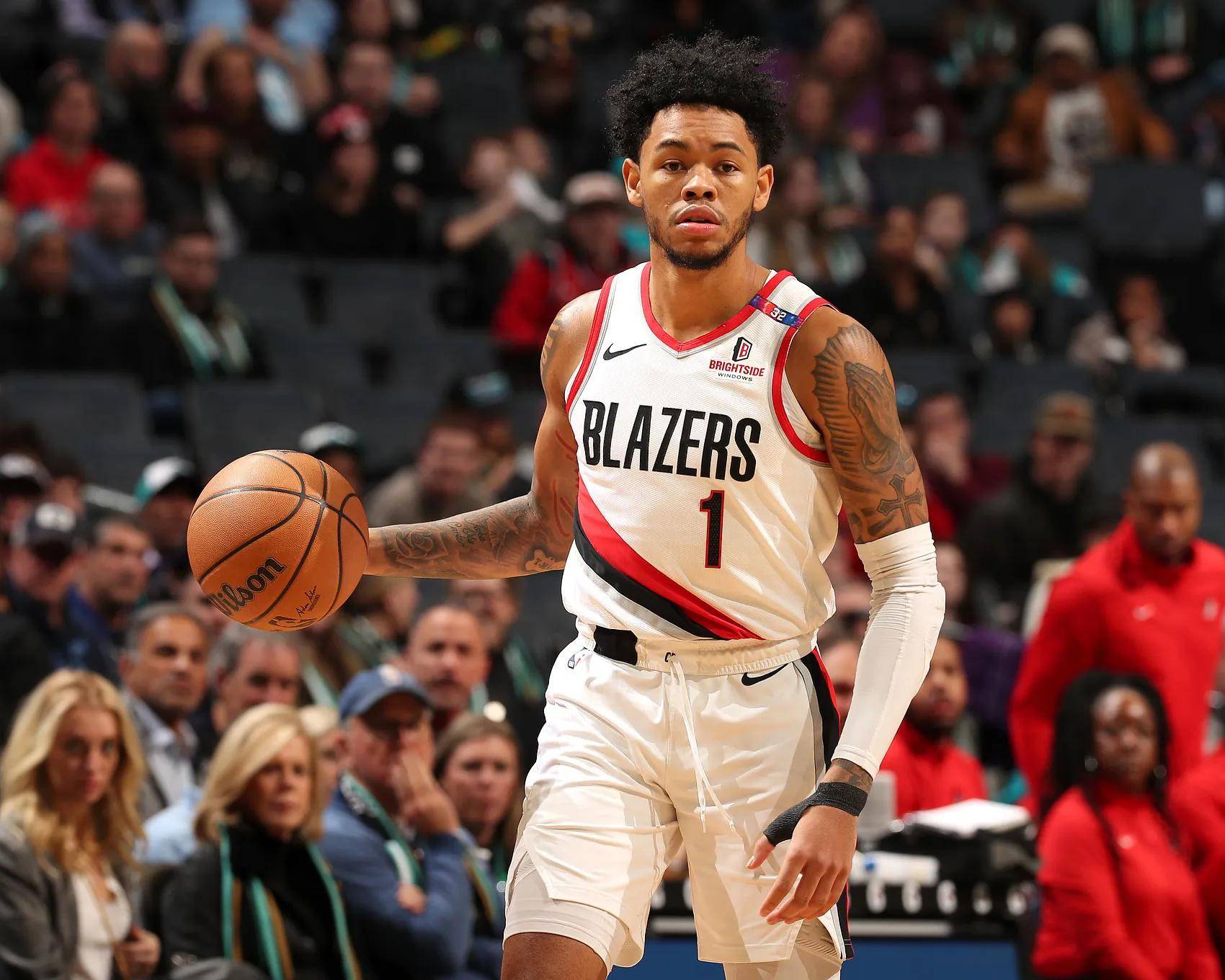 开拓者主力球员受伤，影响战绩下滑