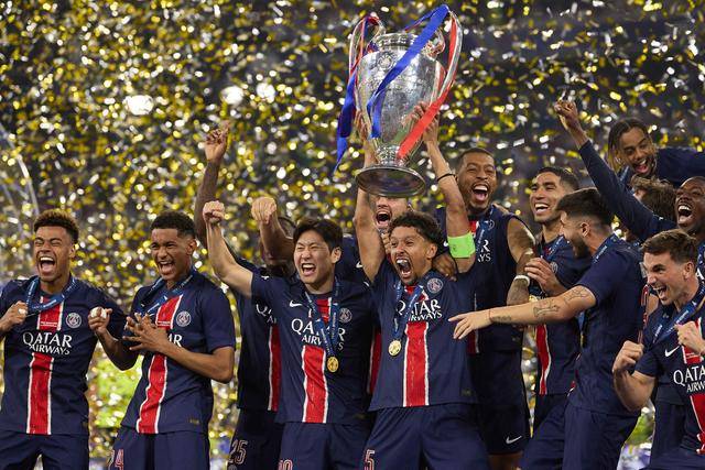 皇马深陷危机!欧冠小组赛两连败,索拉里或将下课 皇马深陷危机!欧冠小组赛两连败,索拉里或将下课