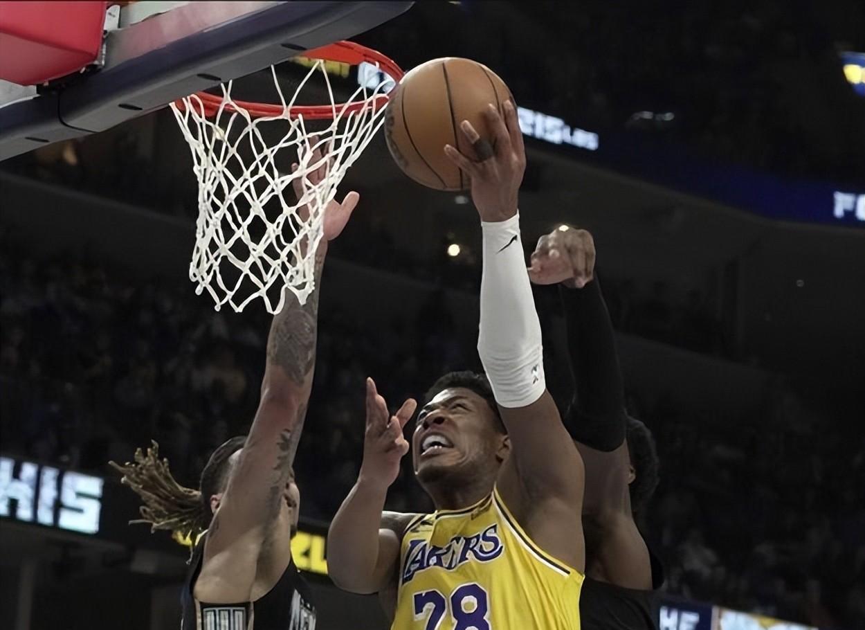 太阳负于湖人,两连败收官 太阳负于湖人,两连败收官