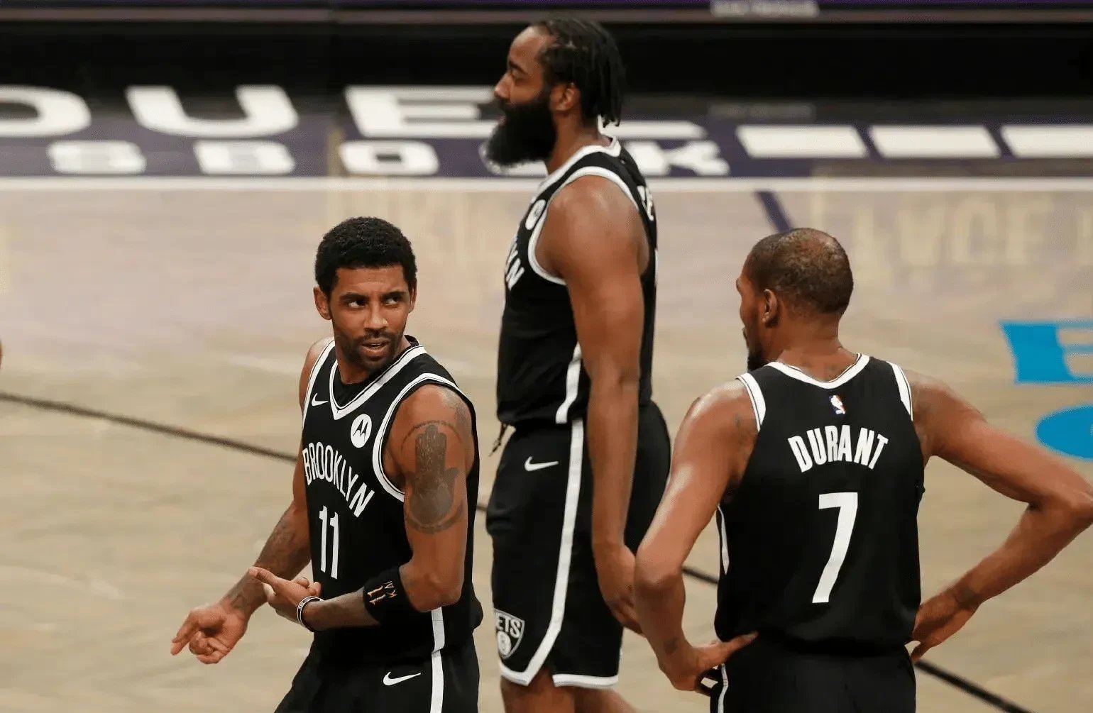 篮网惨败骑士，凯尔特人再度胜出的简单介绍