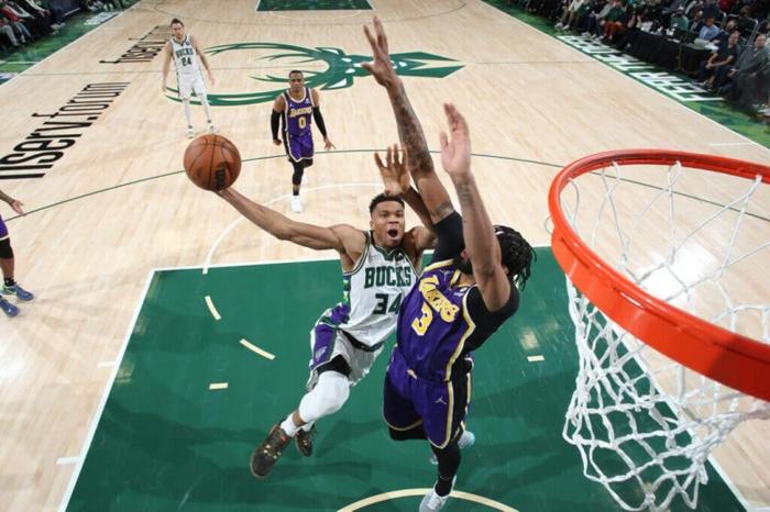 关于雄鹿取胜奇才，九连胜难破的信息